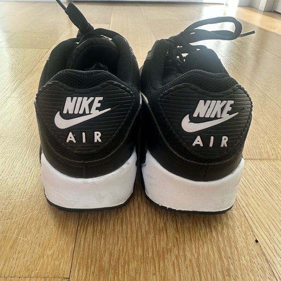 Nike Air Max 90 Sneakers 8.5 - Picture 4 of 7